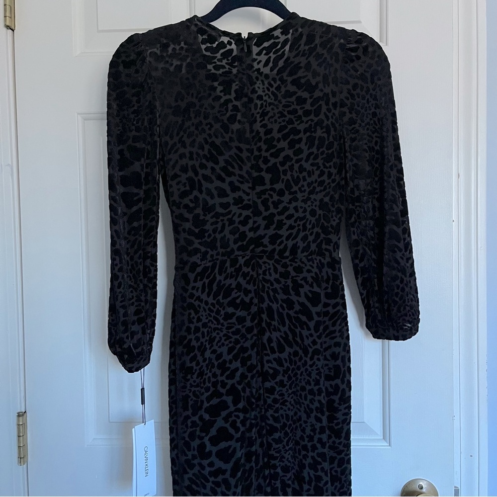 NWT CALVIN KLEIN - Black Velvet Leopard print Faux Wrap Flounce Dress sz 2 - Picture 6 of 15